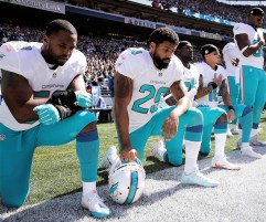 XXX ARIAN FOSTER_DOLPHINS SEAHAWKS FOOTBALL_12780.JPG S FBN USA WA